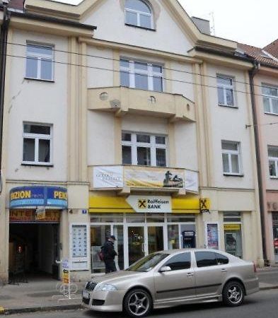 Penzion Pupendo Hradec Kralove Ngoại thất bức ảnh